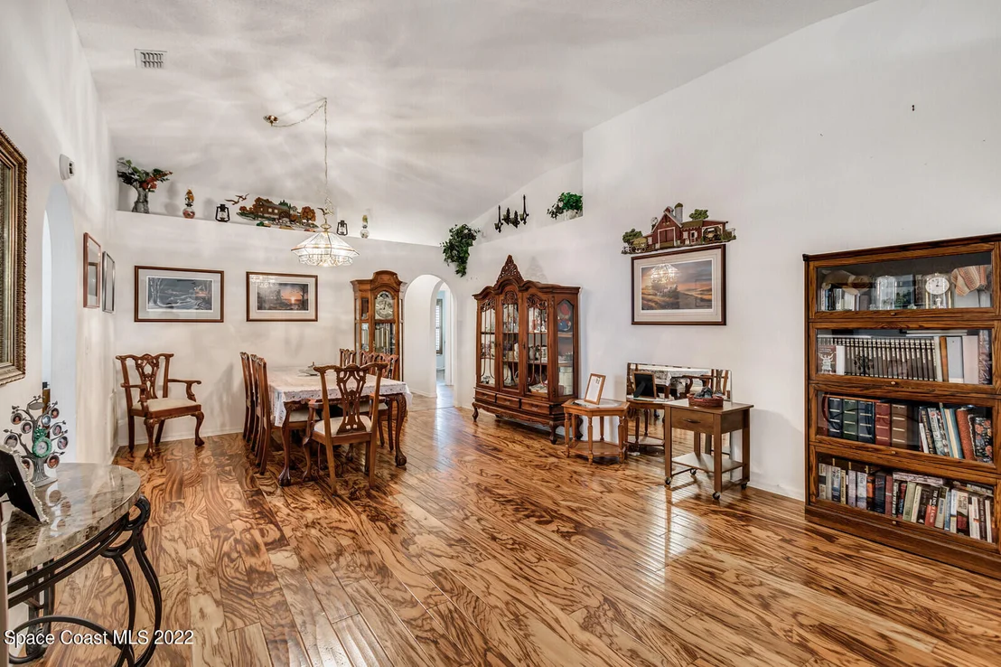 Photo of 1672 Vista Lake Circle