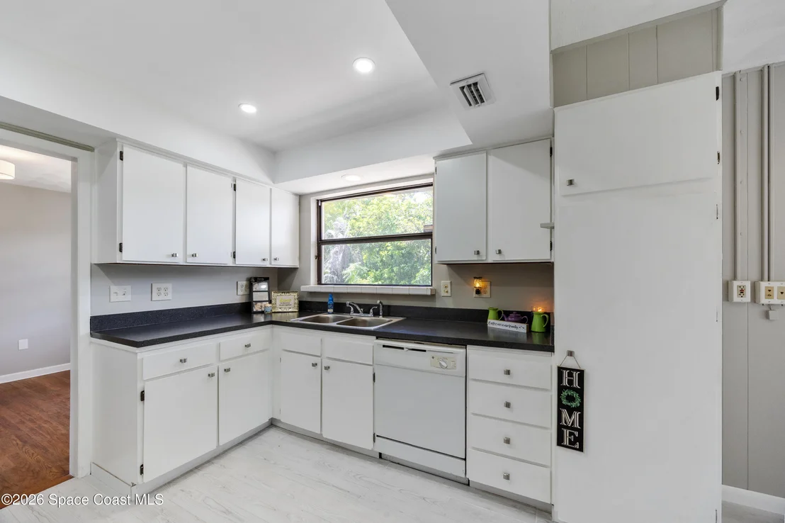Photo of 808 Kensington Drive