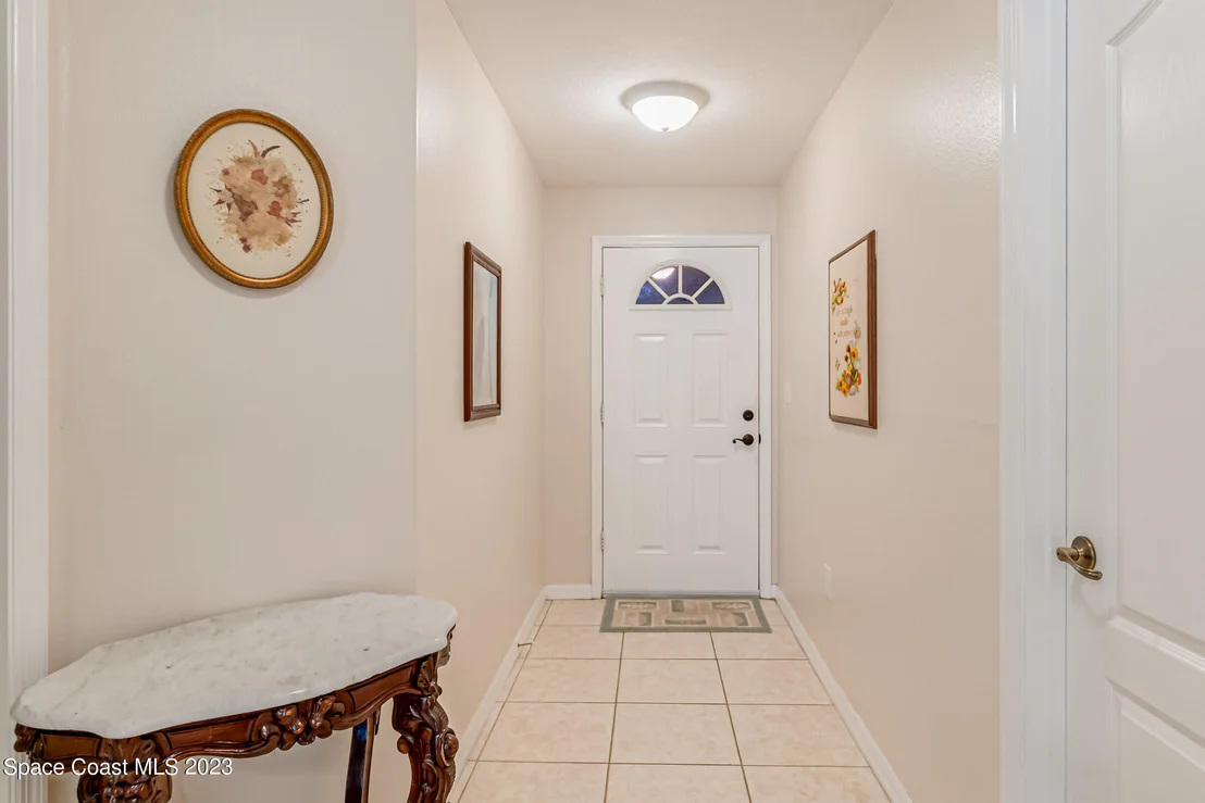 Photo of 615 Sedgewood Circle