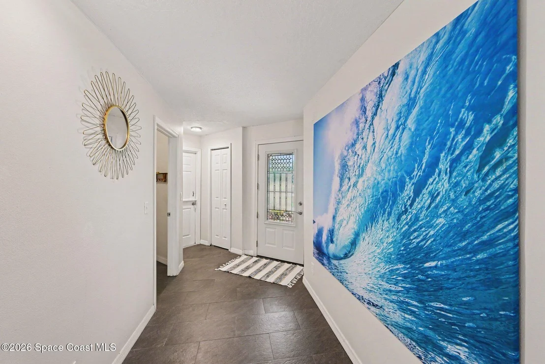 Photo of 1019 Mandarin Drive NE