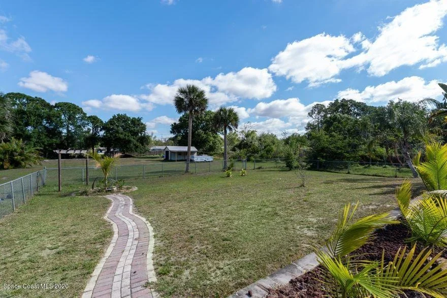 Photo of 3120 Hield Road