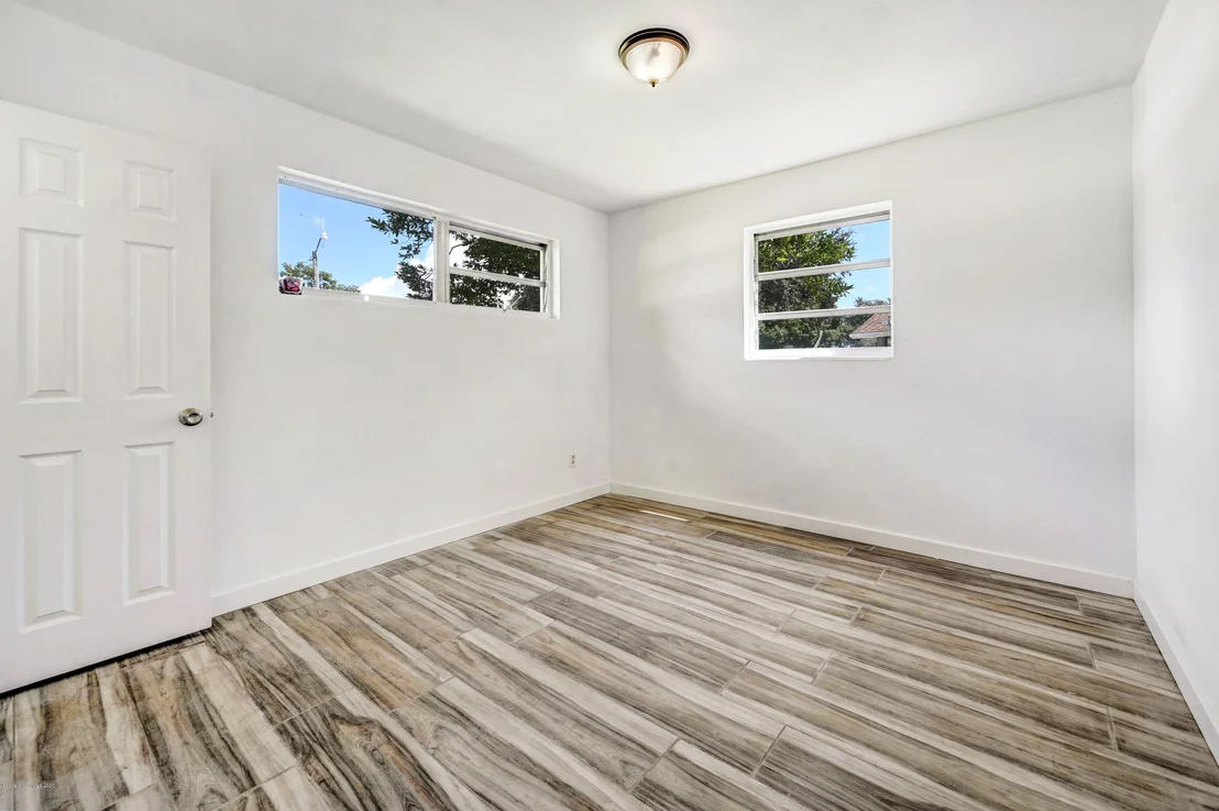 Photo of 1211 Westview Drive