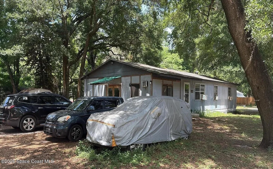 Photo of 1825 Huggins Drive