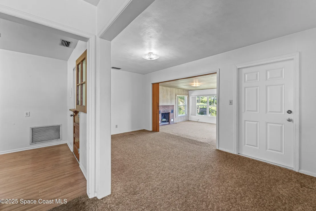 Photo of 1173 Sun Circle E