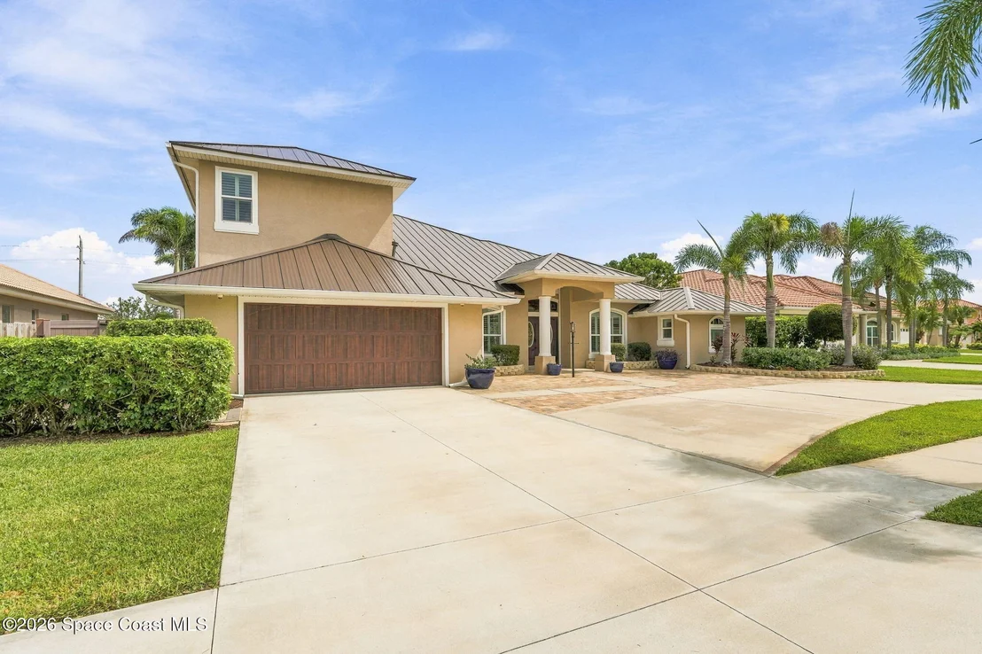 Photo of 241 Waterside Drive