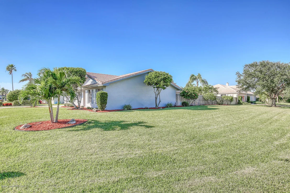 Photo of 480 Red Sail Way
