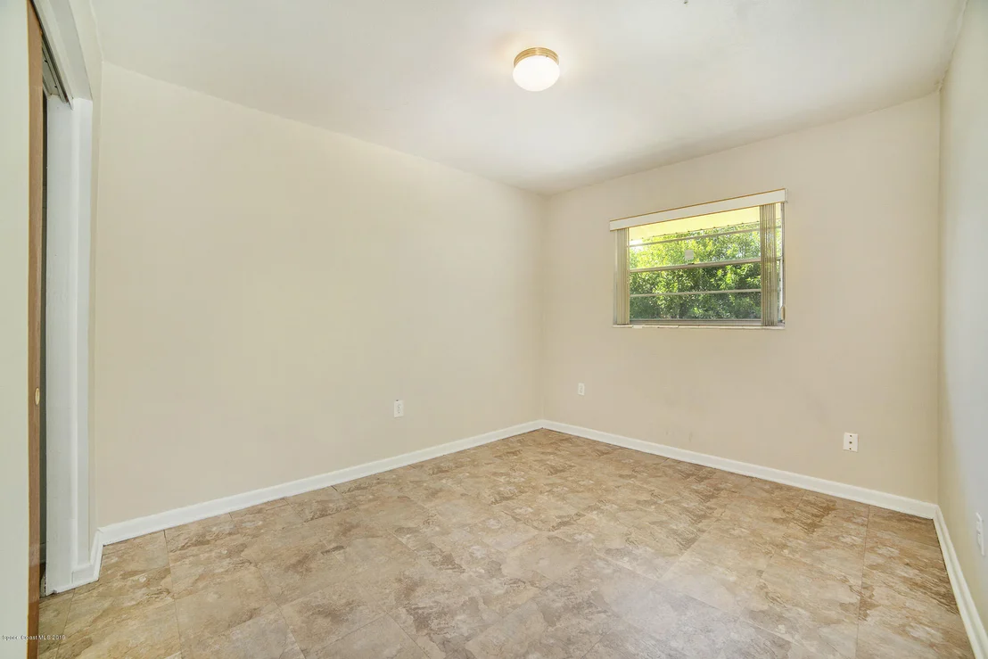 Photo of 906 Bristol Drive