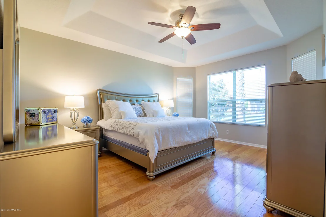 Photo of 4610 Portage Trail