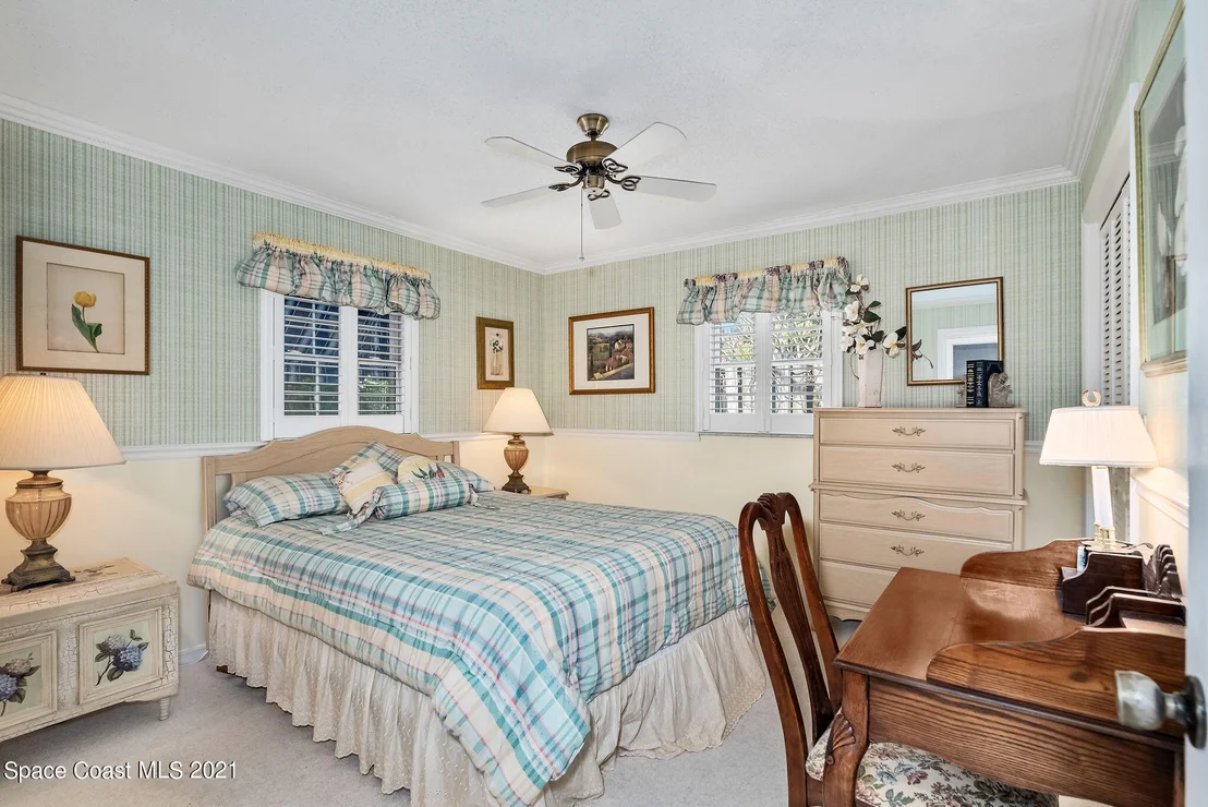 Photo of 330 Seabreeze Drive