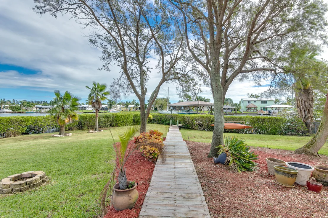 Photo of 256 Lanternback Island Drive
