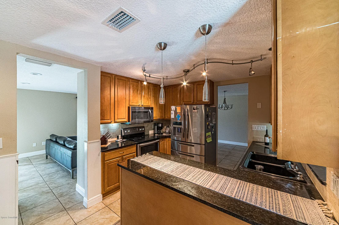 Photo of 601 Edgewood Drive