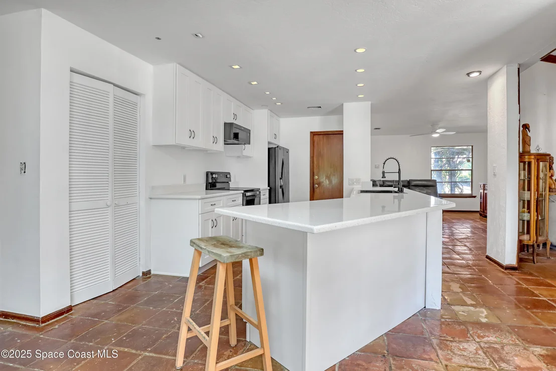 Photo of 235 Sand Dollar Road S