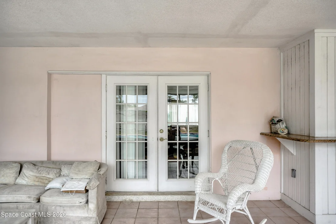 Photo of 304 HAMLIN Avenue