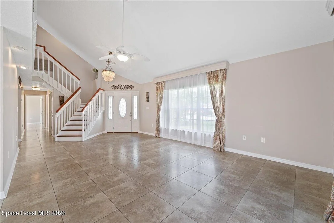 Photo of 1339 Heritage Acres Boulevard