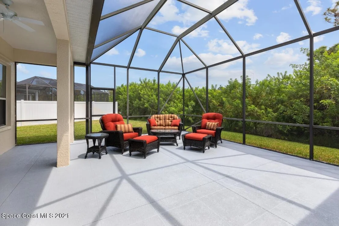 Photo of 4648 Alamanda Drive