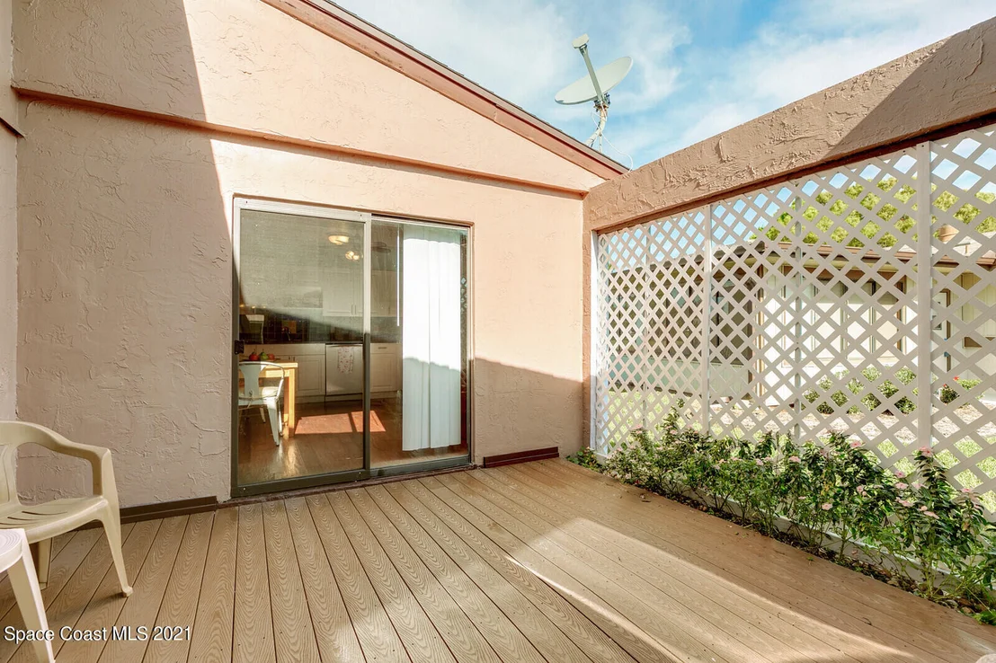 Photo of 310 Bayhead Drive