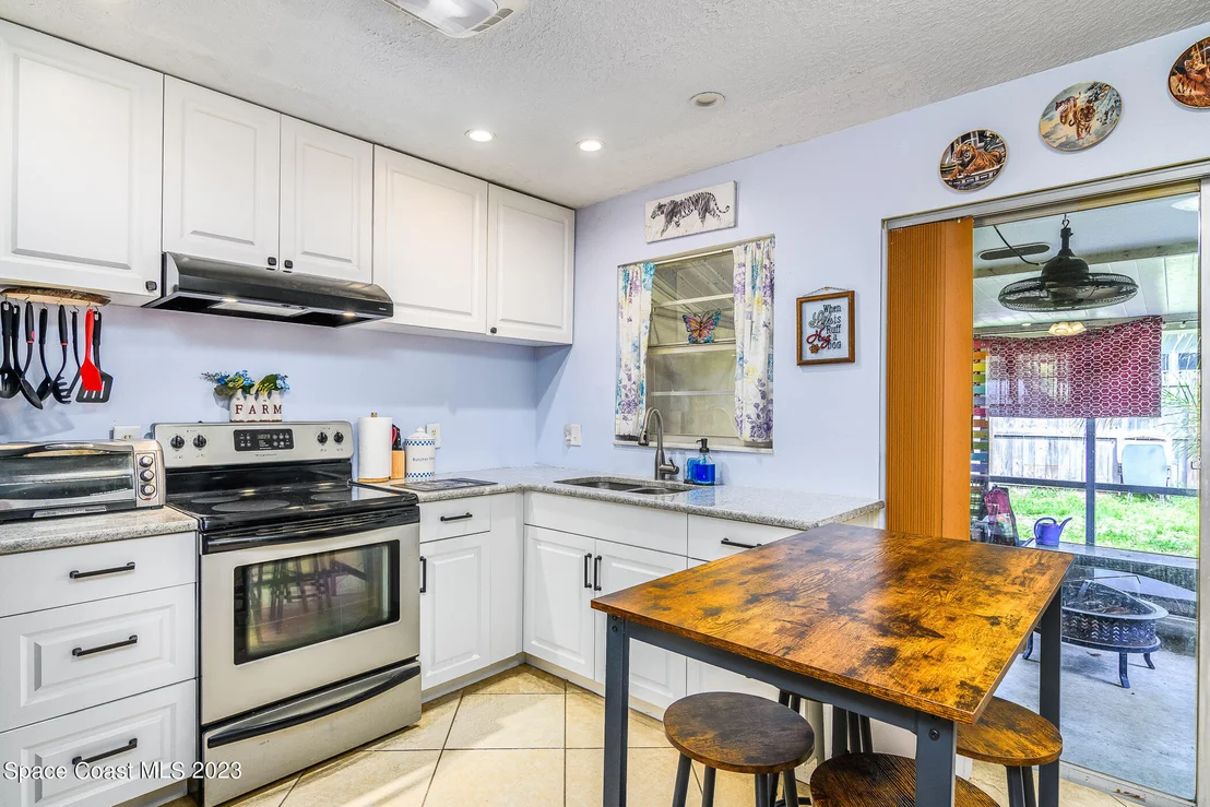Photo of 746 Venus Drive