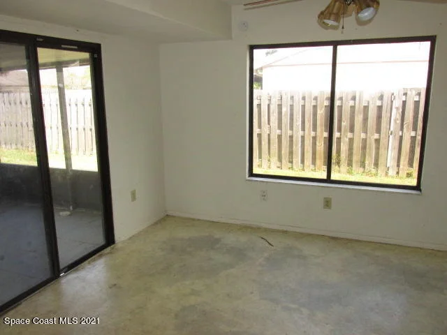 Photo of 1112 Hooper Avenue NE