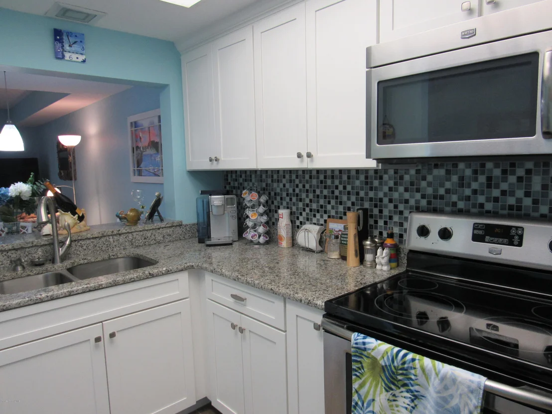 Photo of Unit D208 at 199 Highway A1a