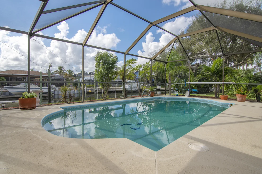 Photo of 387 Nikomas Way