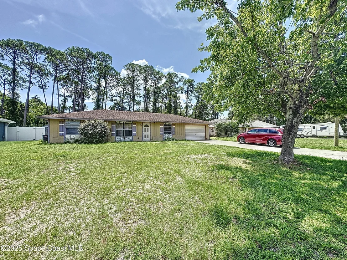 Photo of 4865 Bridge Road