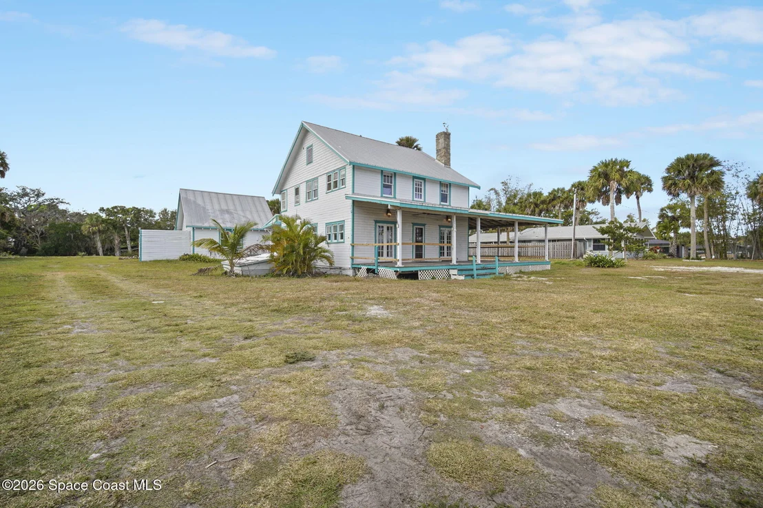 Photo of 2612 Riverview Drive