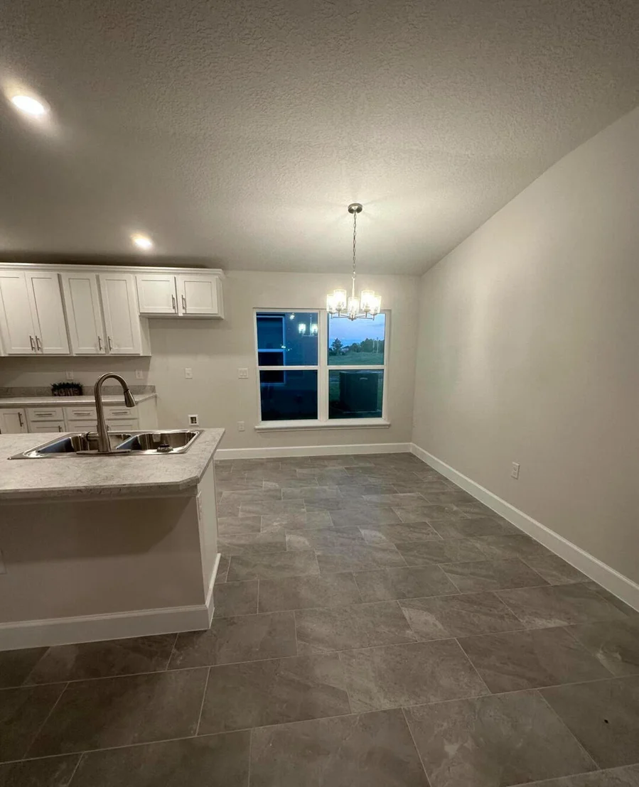 Photo of 1079 Grantham Lane