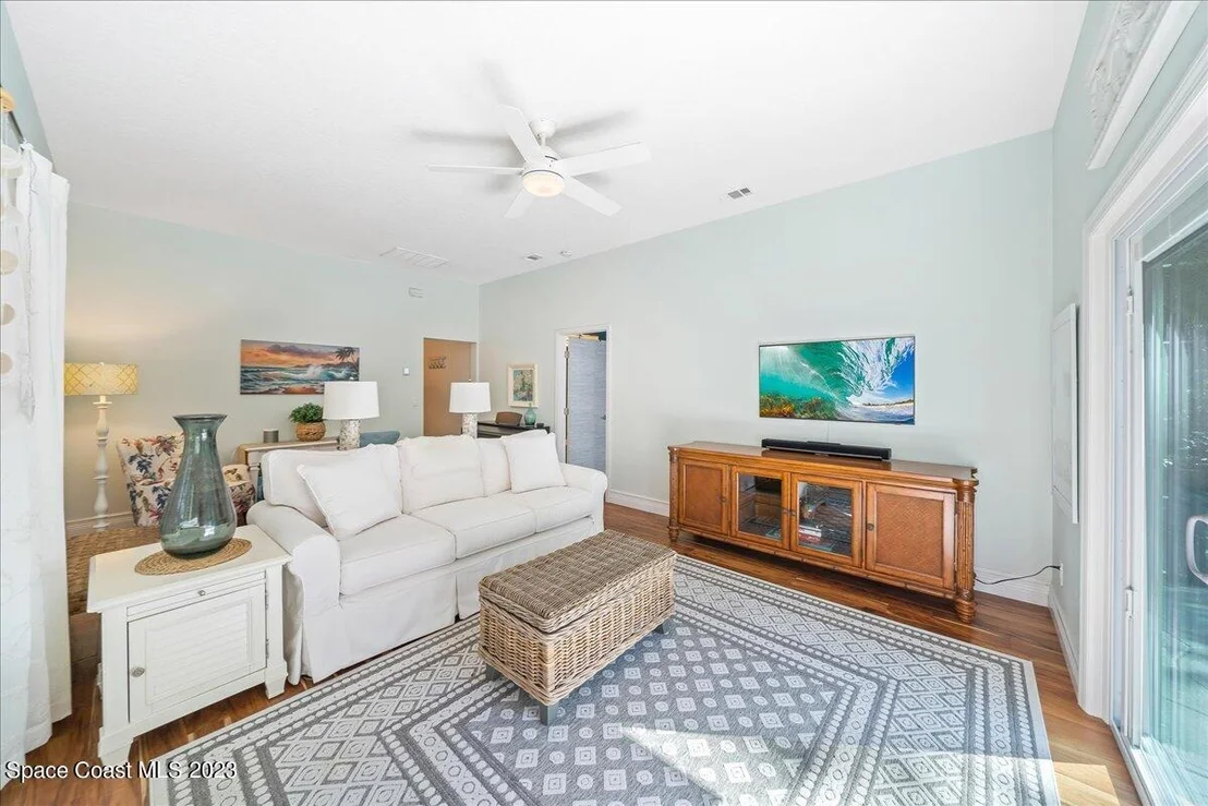 Photo of 523 Avenue A