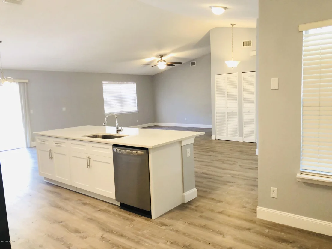 Photo of 151 Twin Lakes Road
