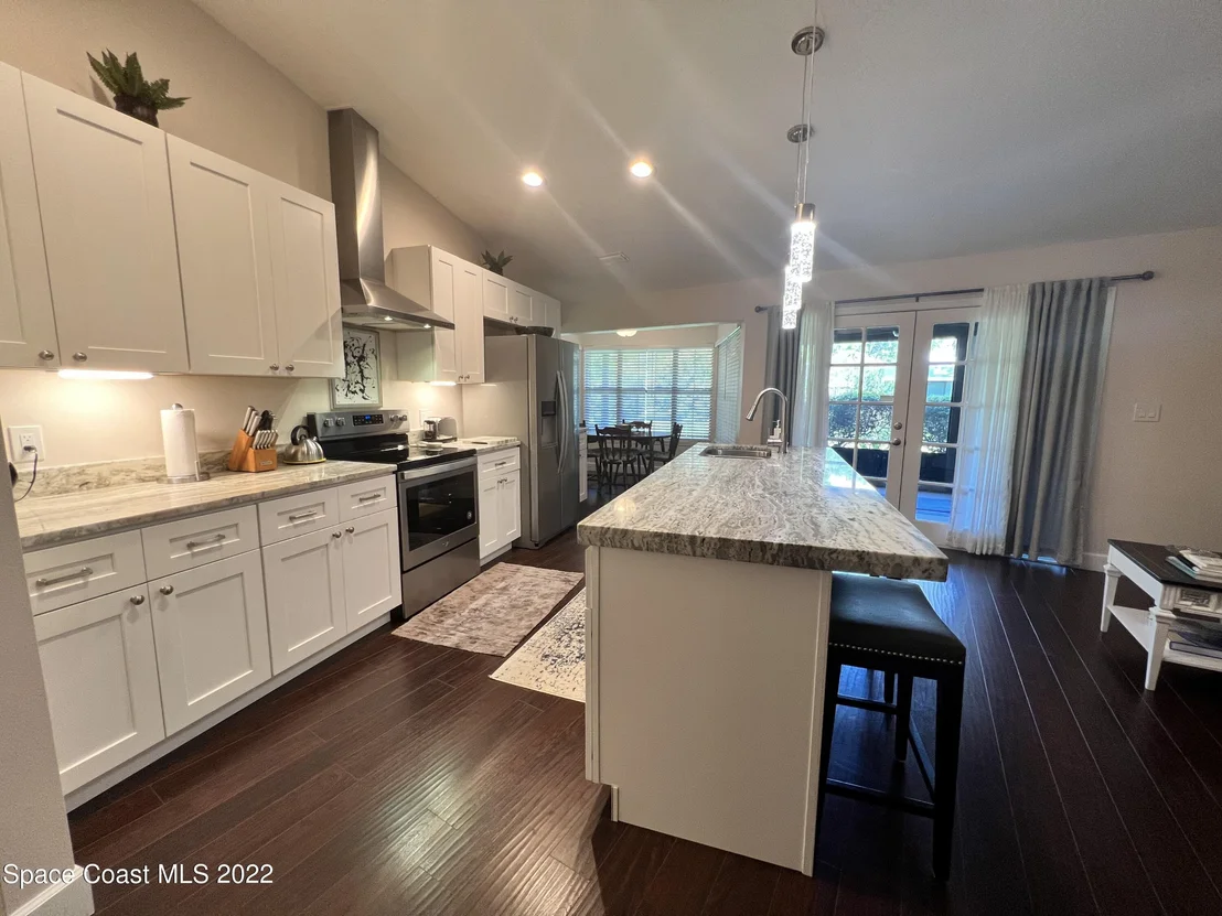 Photo of 2280 Hamlet Drive