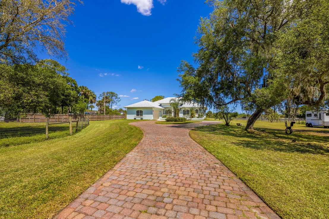 Photo of 4380 Rector Road
