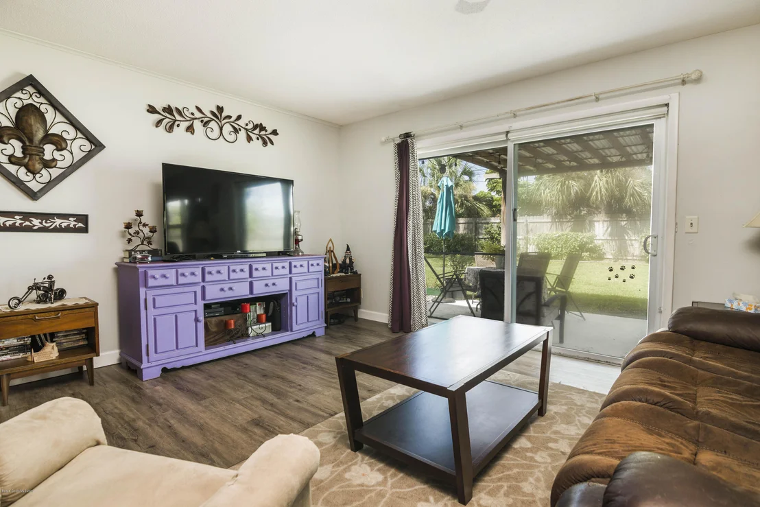 Photo of 1055 La Paloma Drive