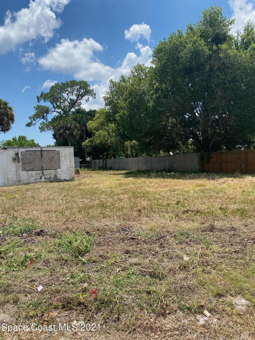 Photo of 2040 Old Dixie Highway