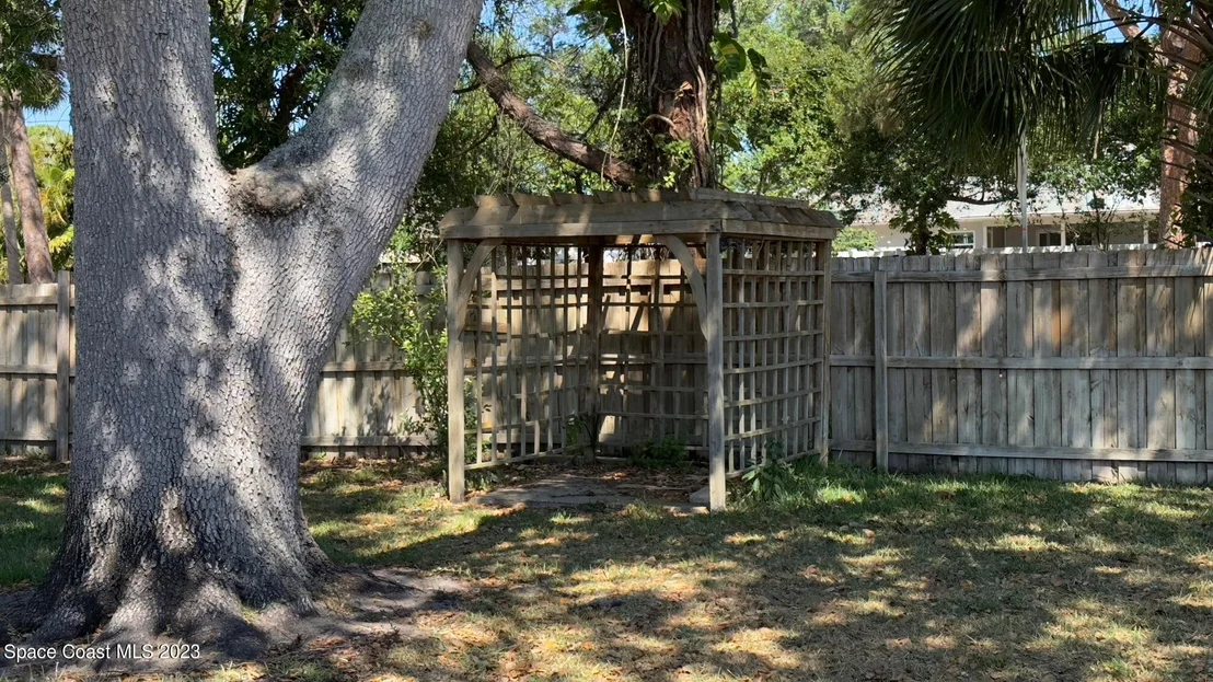 Photo of 1036 Fairway Lane