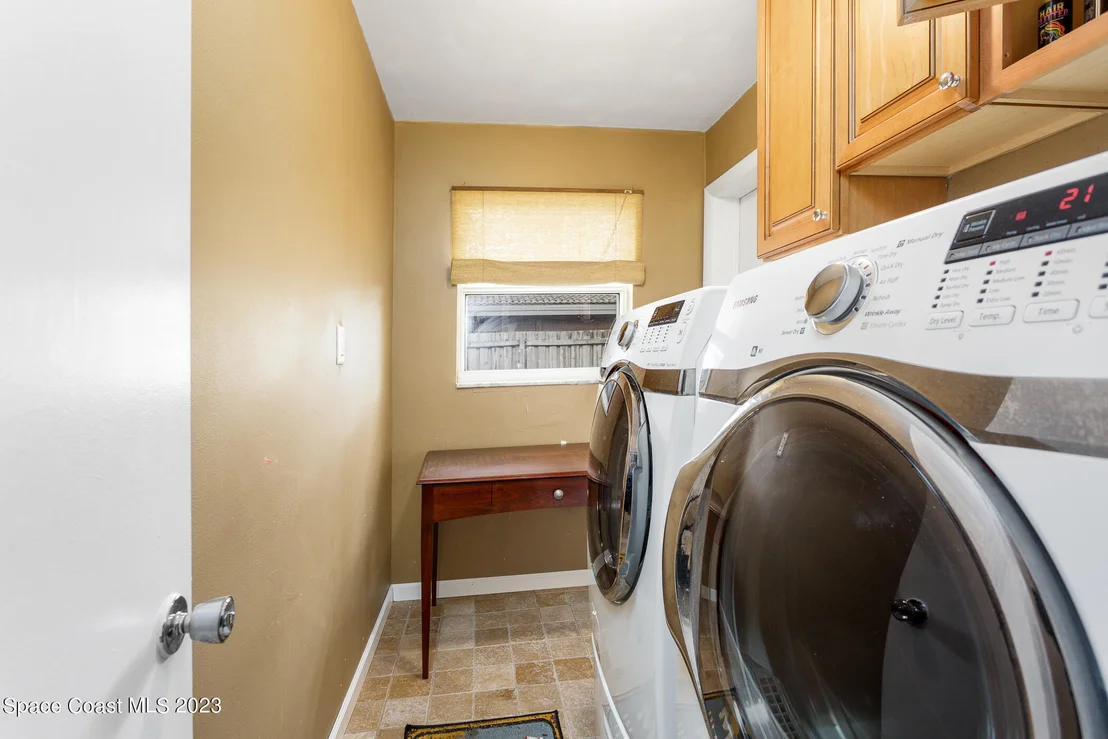 Photo of 608 Mango Drive