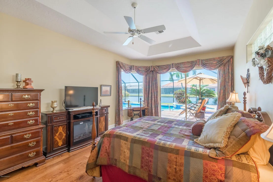 Photo of 385 Normandy Drive