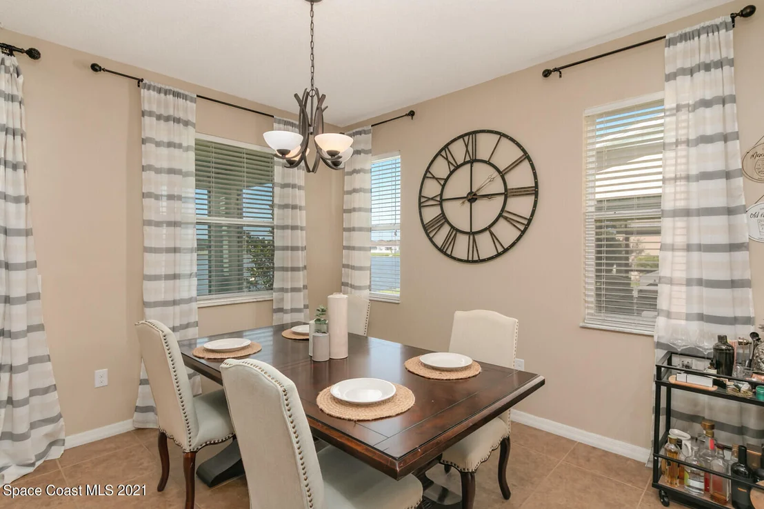 Photo of 2041 Bridgeport Circle