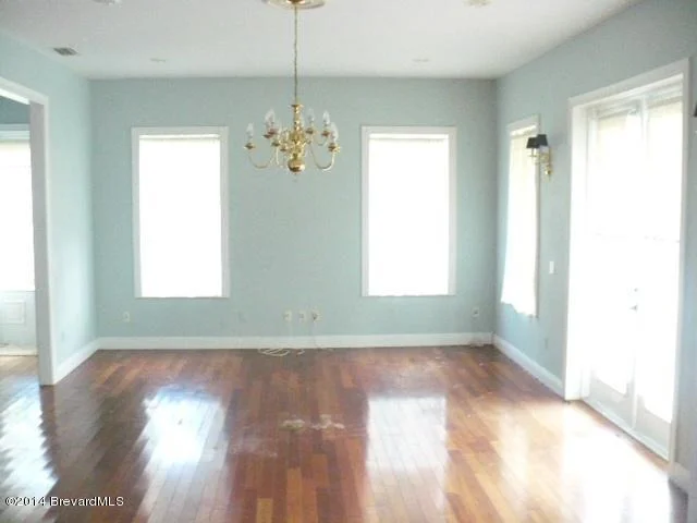 Photo of 4383 Long Lake Road
