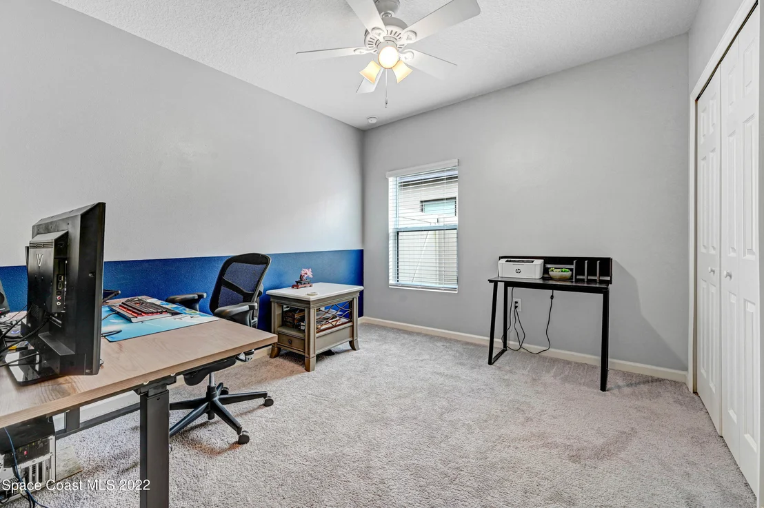 Photo of 4068 Alligator Flag Circle