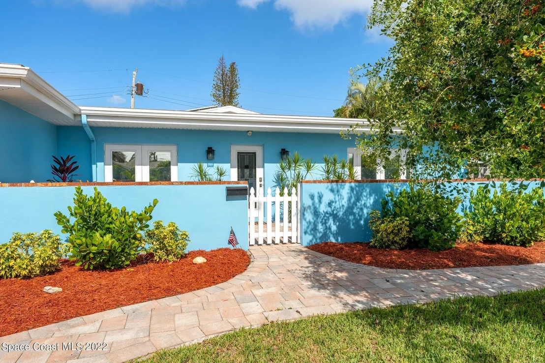 Photo of 220 Pineapple Street