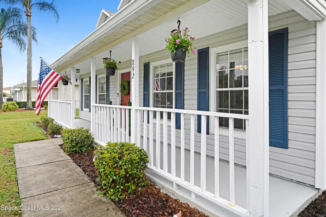 Photo of 892 Spirea Drive