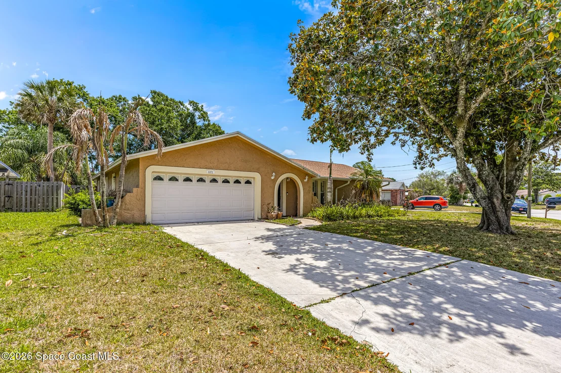 Photo of 1371 Gleneagles Way