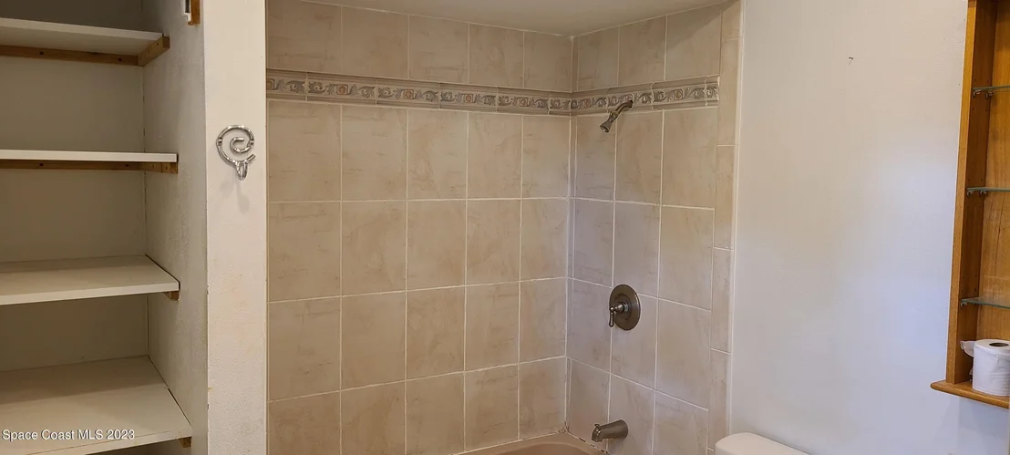 Photo of 6557 Pleasant Avenue