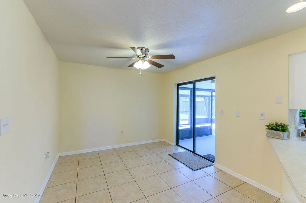 Photo of 4595 Robert Street
