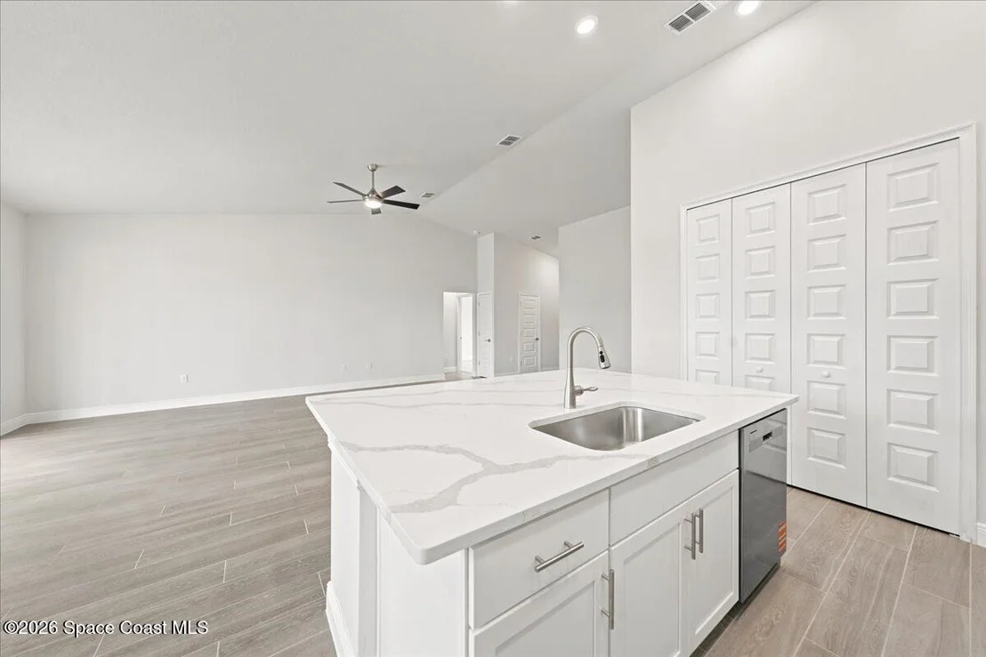 Photo of 2695 Carson Drive SE