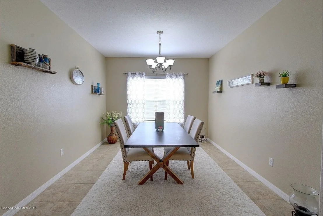 Photo of 1781 Bridgeport Circle
