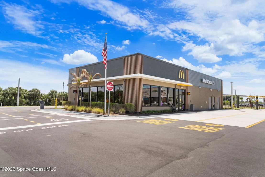 Photo of 826 Dockside Drive SW