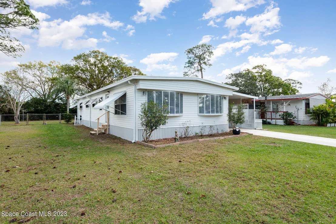 Photo of 19 Annette Drive