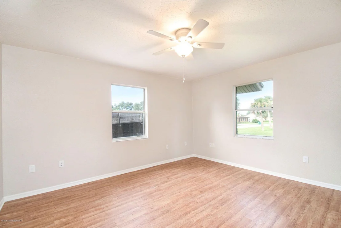 Photo of 5130 Evinrude Road