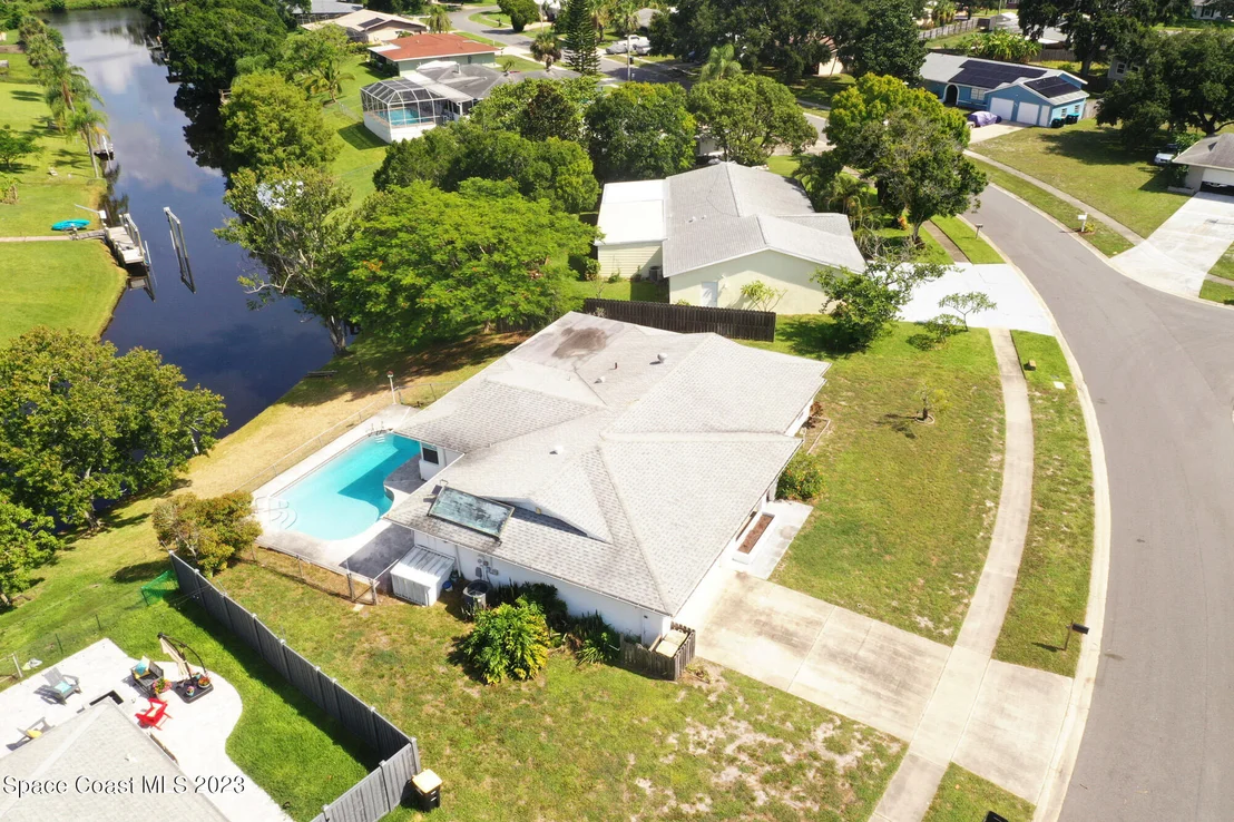 Photo of 813 Vance Circle NE